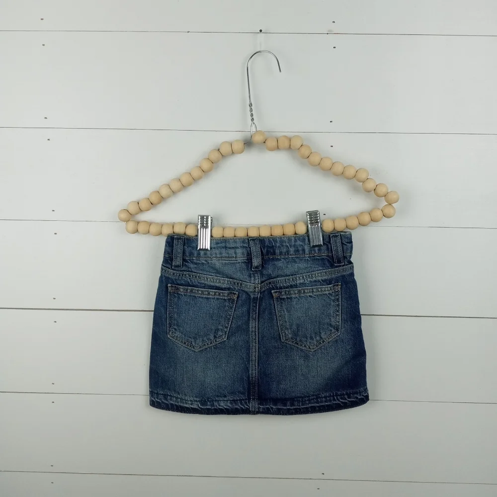Baby Gap girls size 4 mini denim normal wash jean skirt slide snap with zipper
